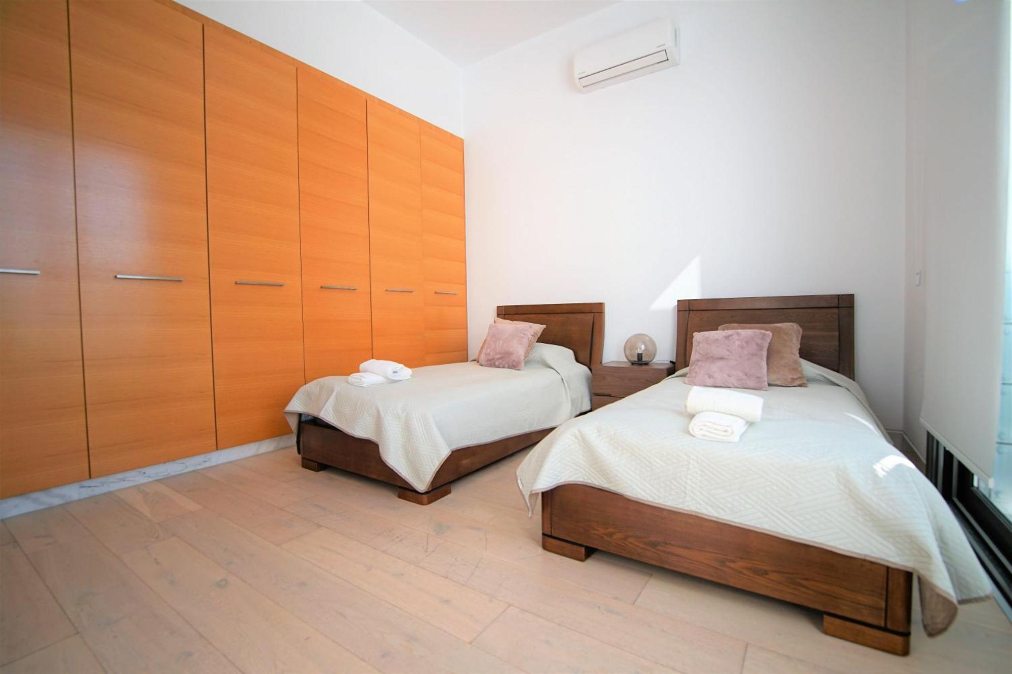 Downtown Villa 1 파포스 외부 사진